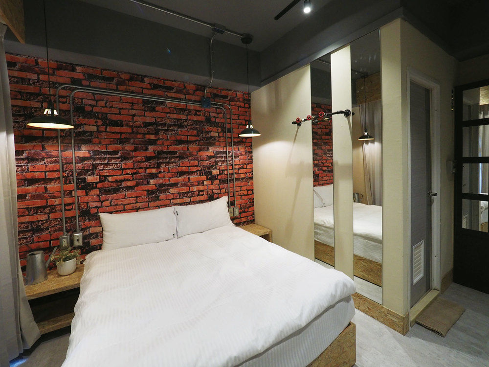 Loft Hostel Fengjia Тайчжун Экстерьер фото